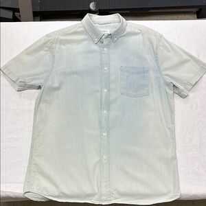 Men's Faded Blue Short Sleeve Shirt